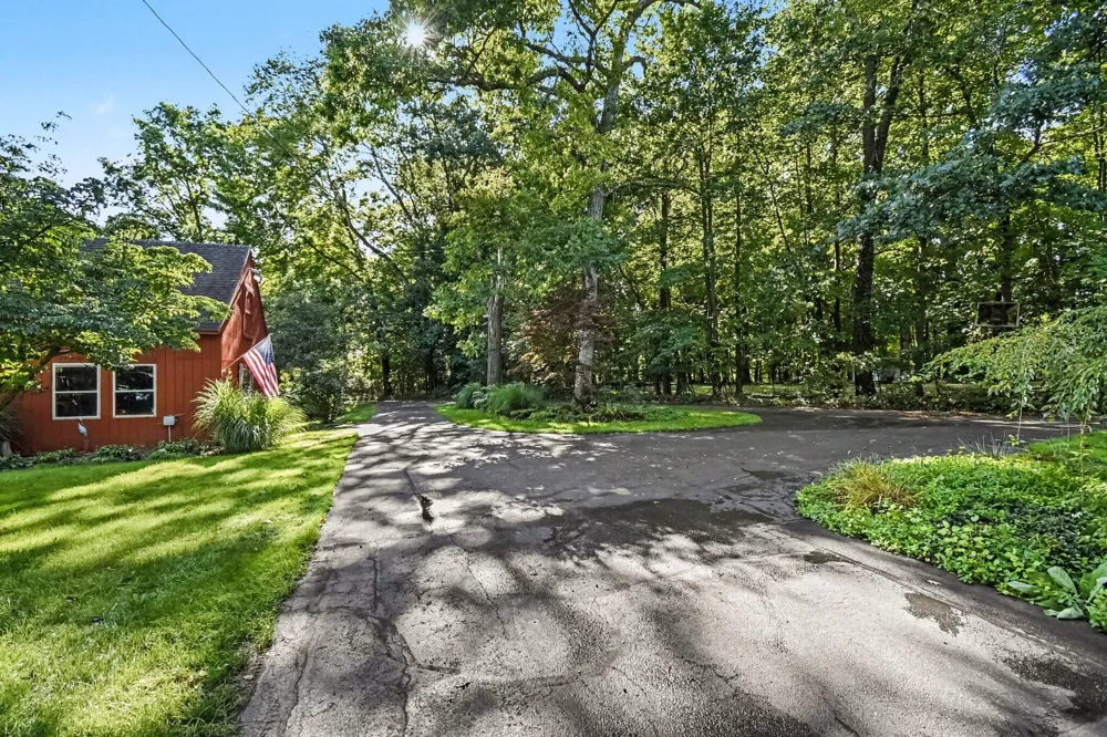 7135 Mccords Avenue SE Caledonia Township, MI 49302
