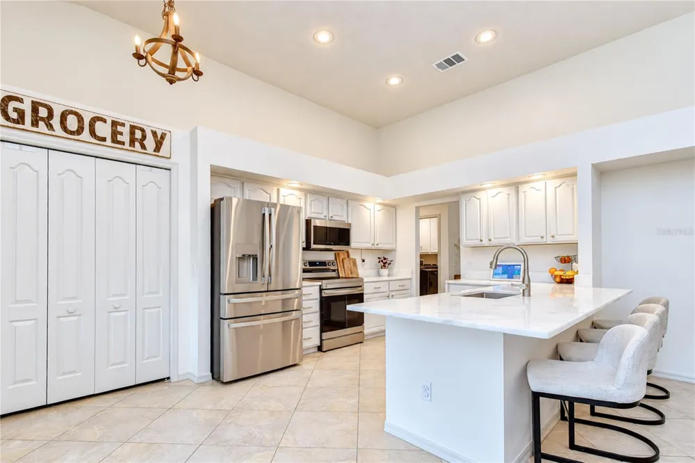 16502 BLENHEIM DRIVE Lutz, FL 33549