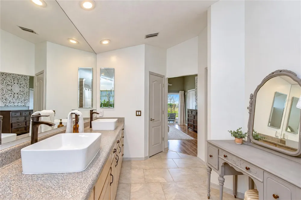 16502 BLENHEIM DRIVE Lutz, FL 33549