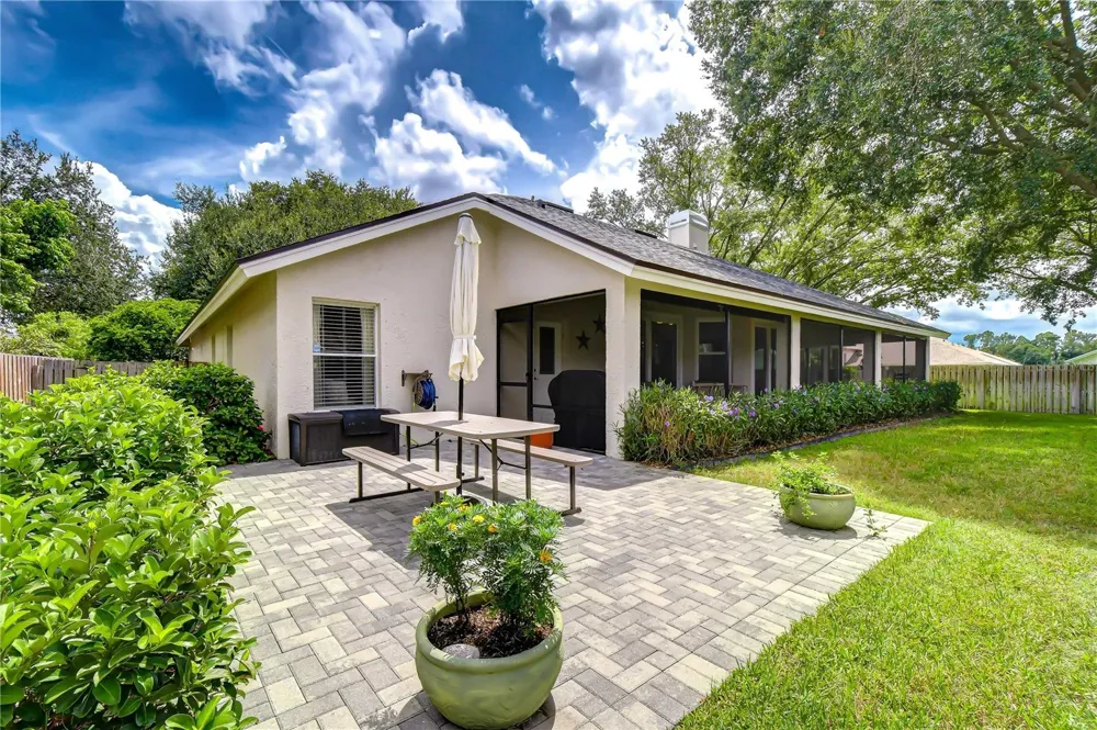 16502 BLENHEIM DRIVE Lutz, FL 33549