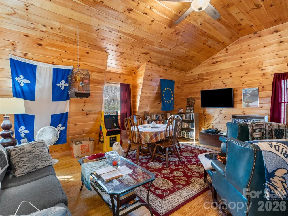 252 Idylwild Lane Black Mountain, NC 28711