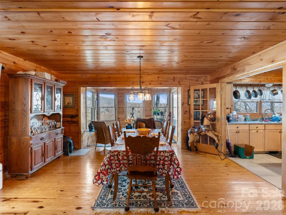 252 Idylwild Lane Black Mountain, NC 28711