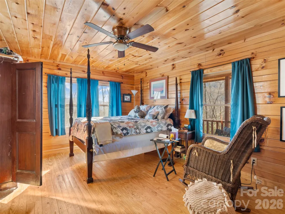 252 Idylwild Lane Black Mountain, NC 28711