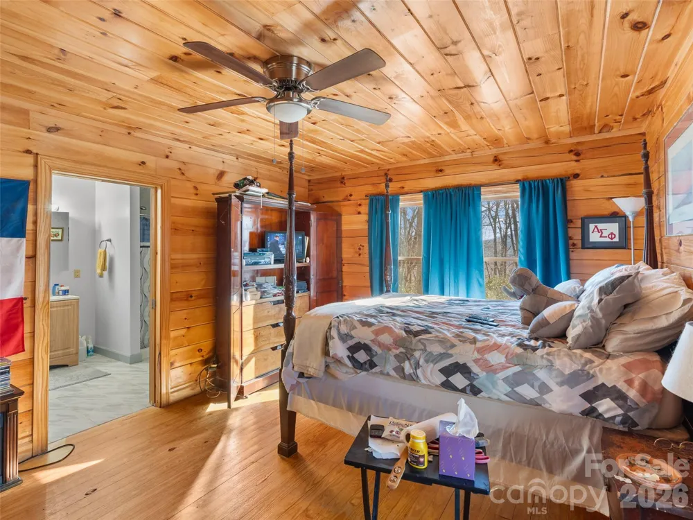 252 Idylwild Lane Black Mountain, NC 28711