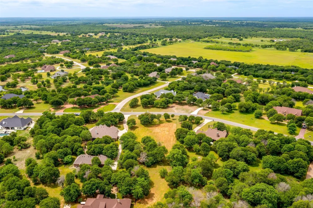 740 S Sugartree Drive Lipan, TX 76462
