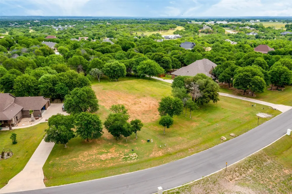 740 S Sugartree Drive Lipan, TX 76462