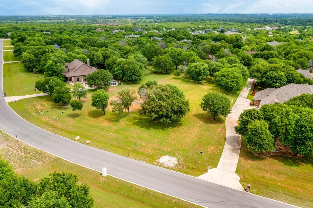 740 S Sugartree Drive Lipan, TX 76462