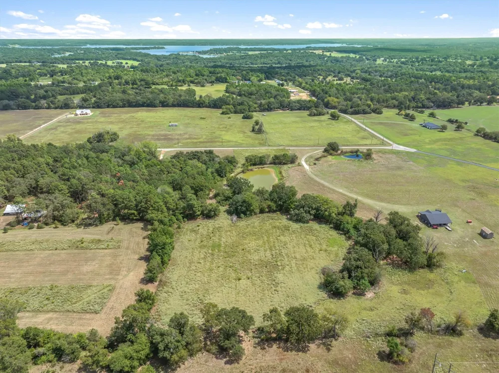 24619 Private Road 8102 Frankston, TX 75763
