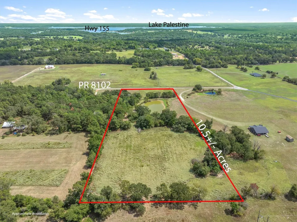 24619 Private Road 8102 Frankston, TX 75763