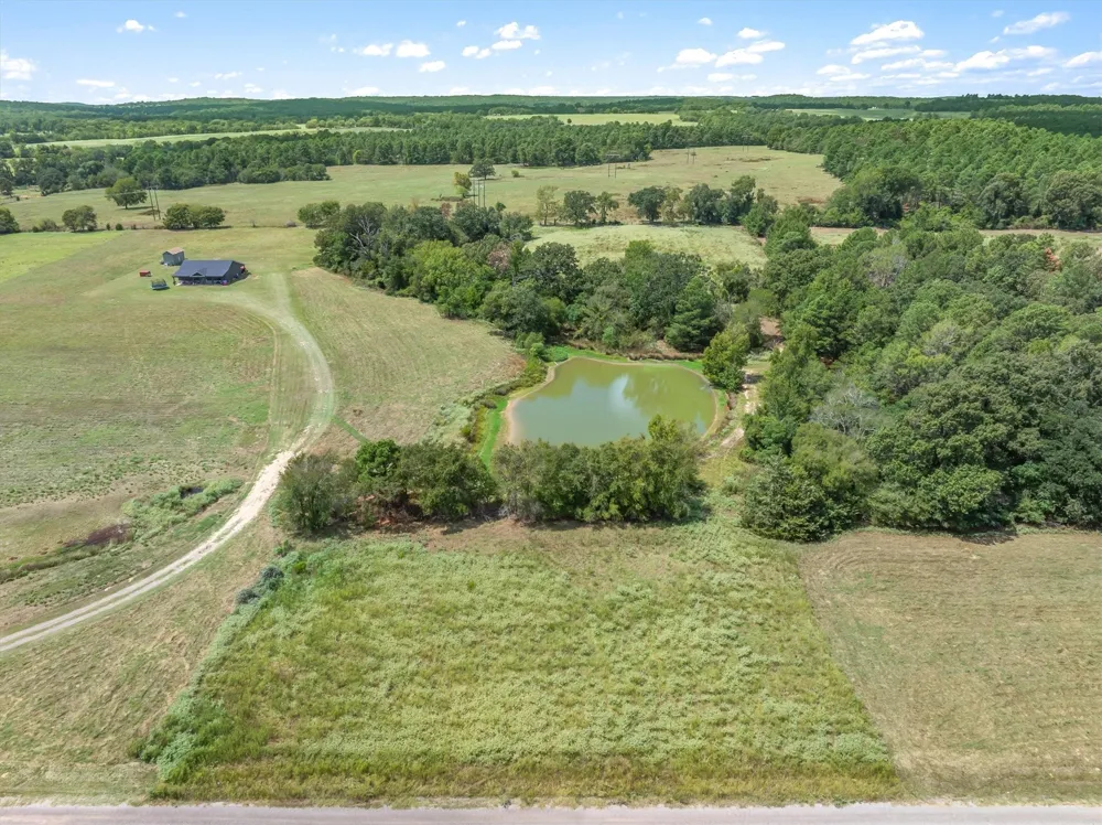 24619 Private Road 8102 Frankston, TX 75763