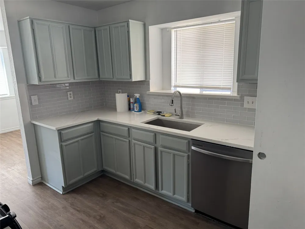 2007 COLOGNE DRIVE Carrollton, TX 75007