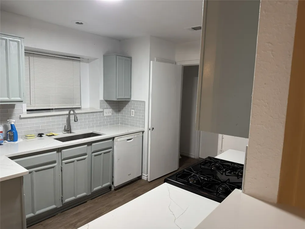 2007 COLOGNE DRIVE Carrollton, TX 75007