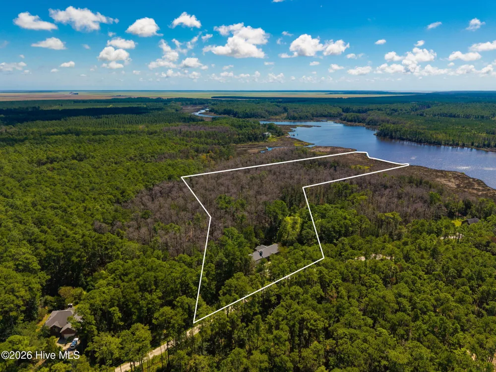 157 Jones Gut Drive Beaufort, NC 28516