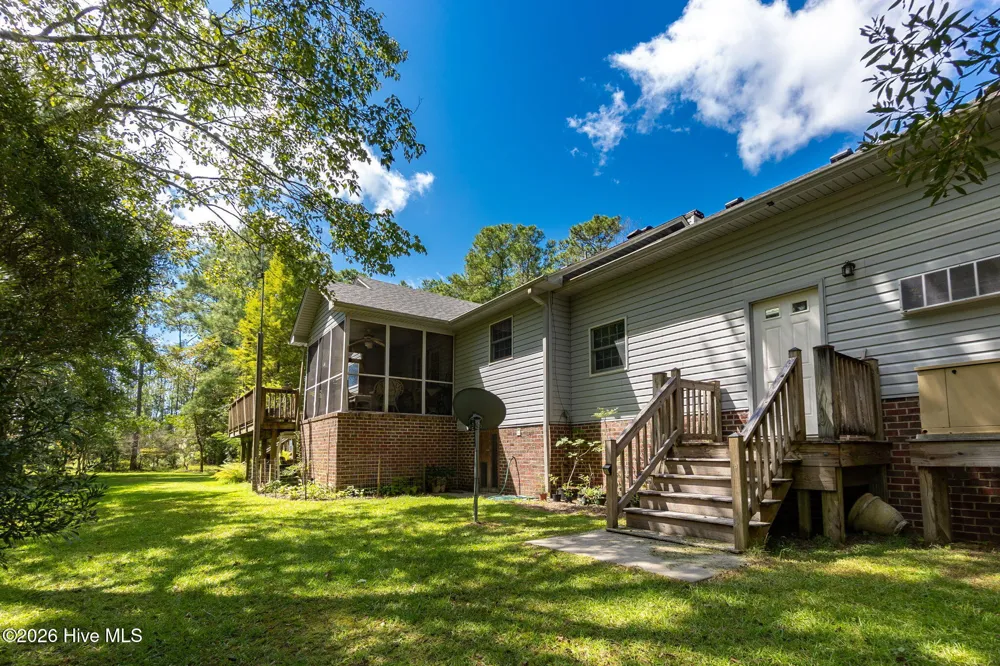 157 Jones Gut Drive Beaufort, NC 28516