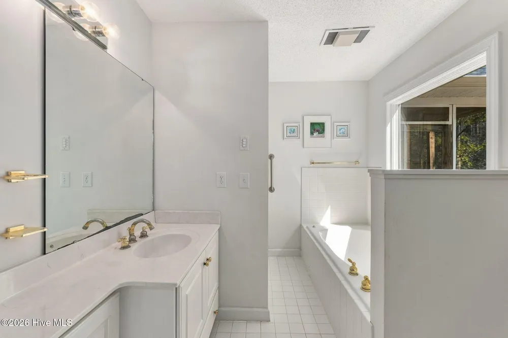 157 Jones Gut Drive Beaufort, NC 28516