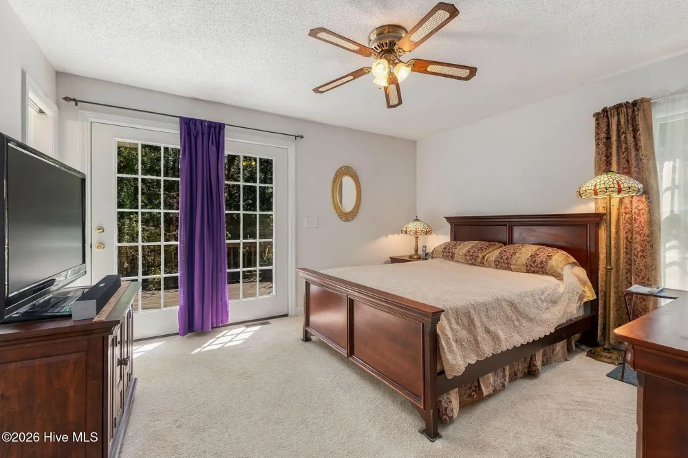 157 Jones Gut Drive Beaufort, NC 28516