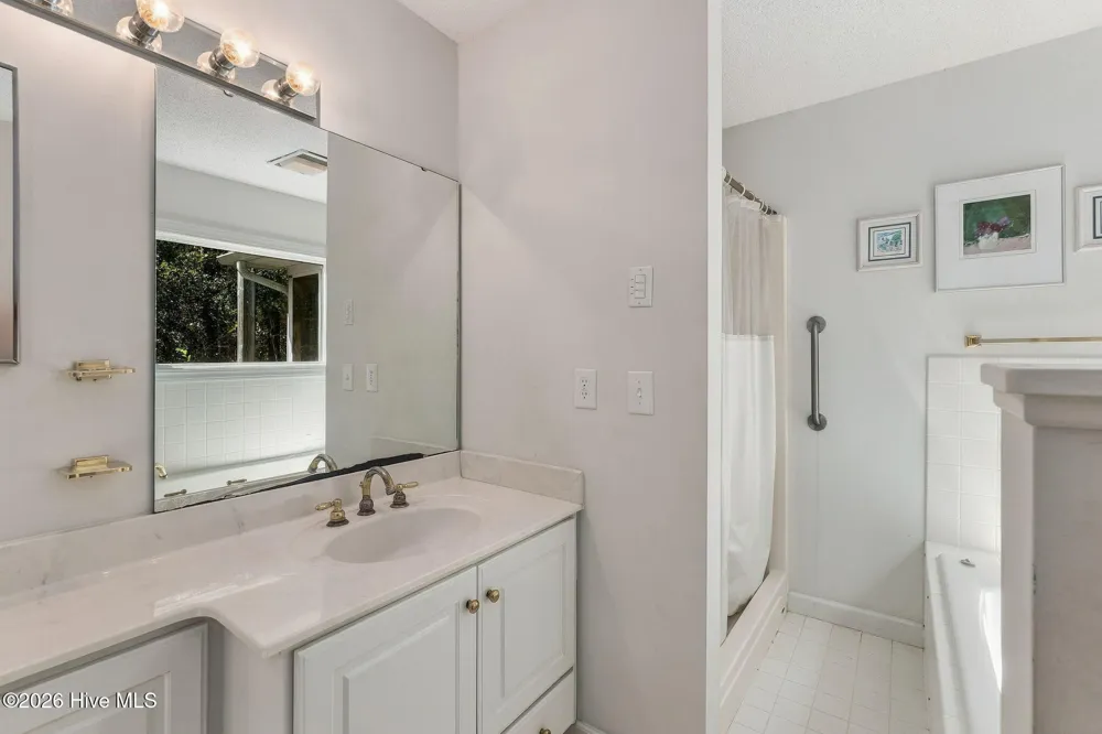 157 Jones Gut Drive Beaufort, NC 28516