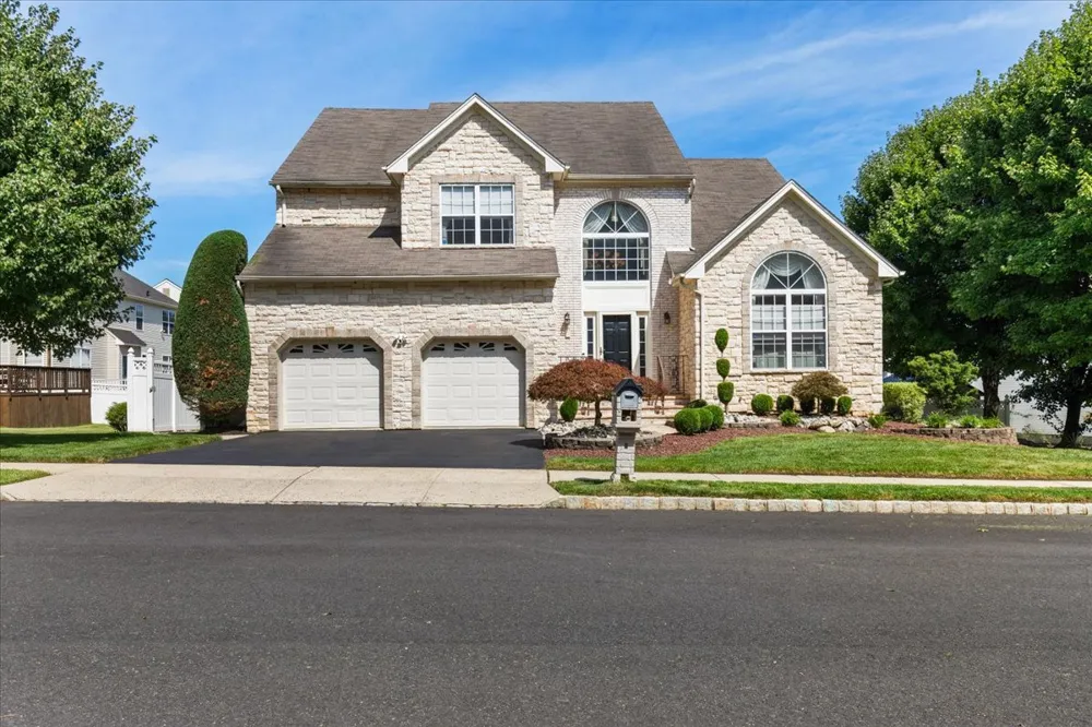67 Winding Brook Drive Matawan, NJ 07747