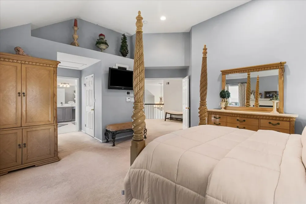 67 Winding Brook Drive Matawan, NJ 07747