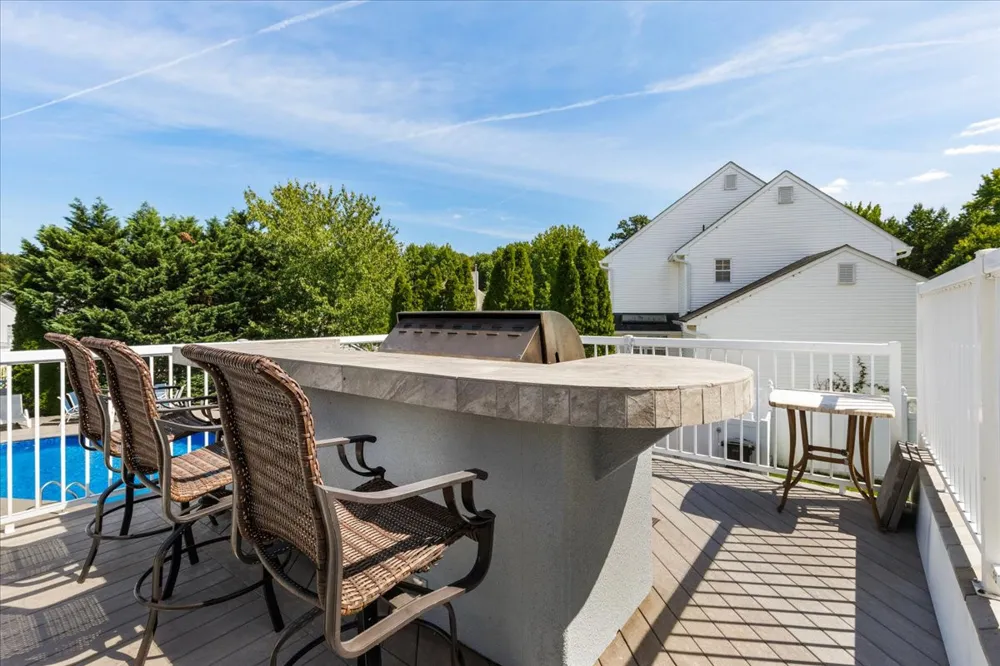 67 Winding Brook Drive Matawan, NJ 07747