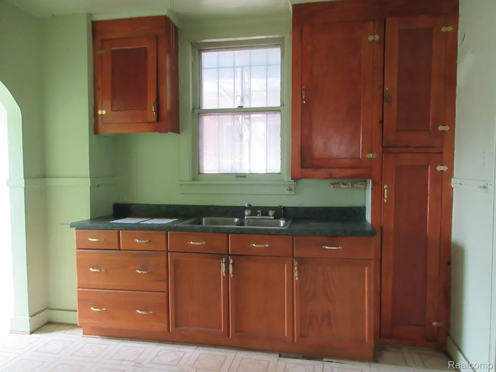 14203 Ohio Street Detroit City, MI 48238
