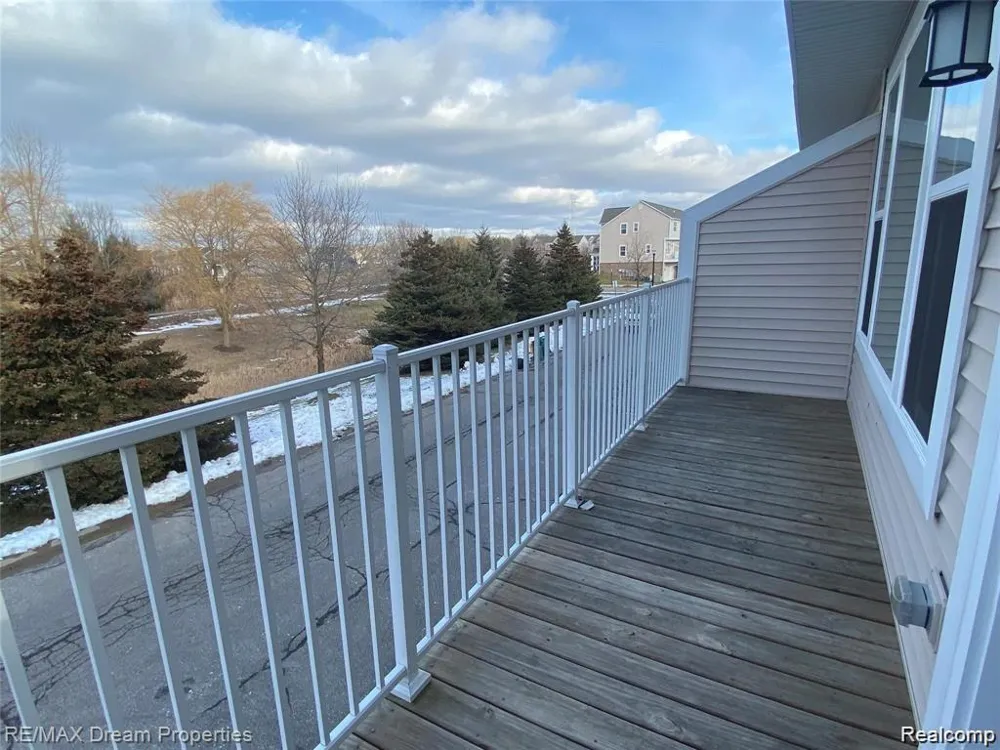 3220 JOHANNA WARE W Wixom City, MI 48393