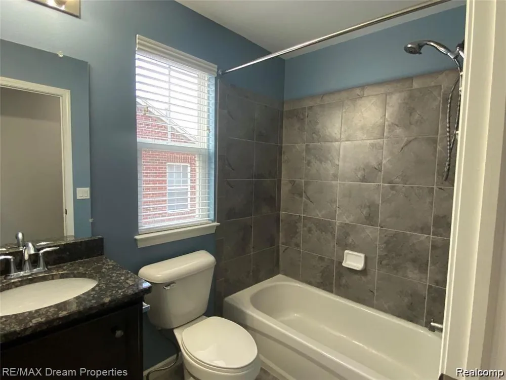 3220 JOHANNA WARE W Wixom City, MI 48393