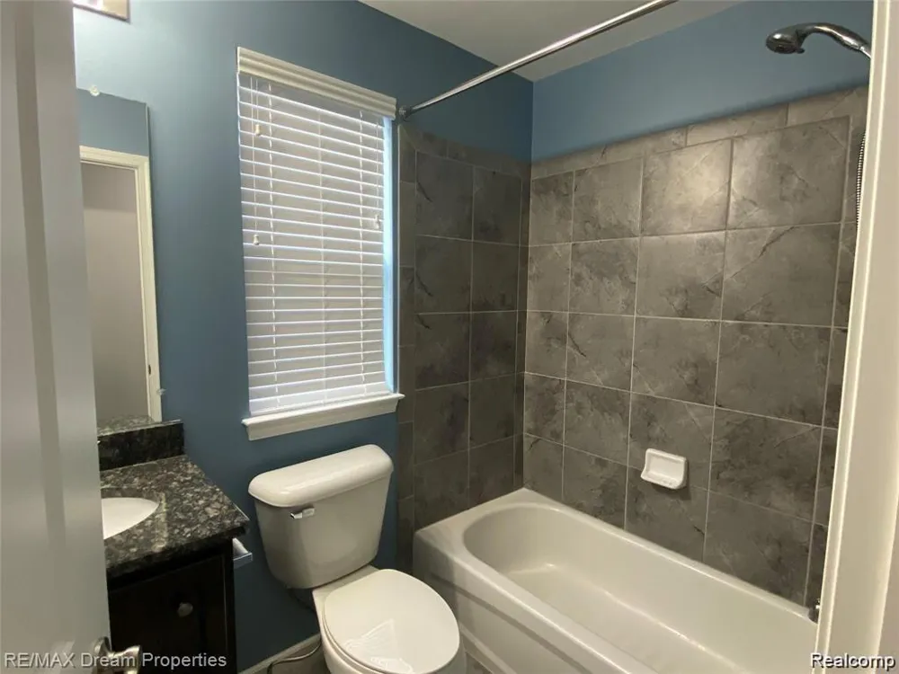 3220 JOHANNA WARE W Wixom City, MI 48393