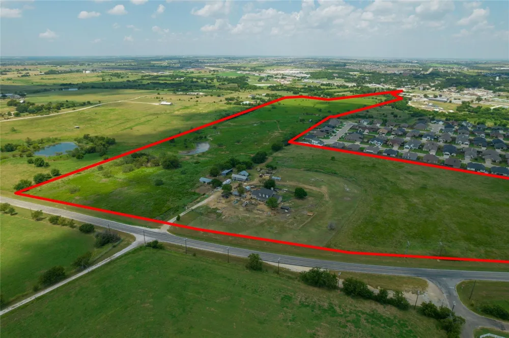 9501 Fm 2331 Godley, TX 76044