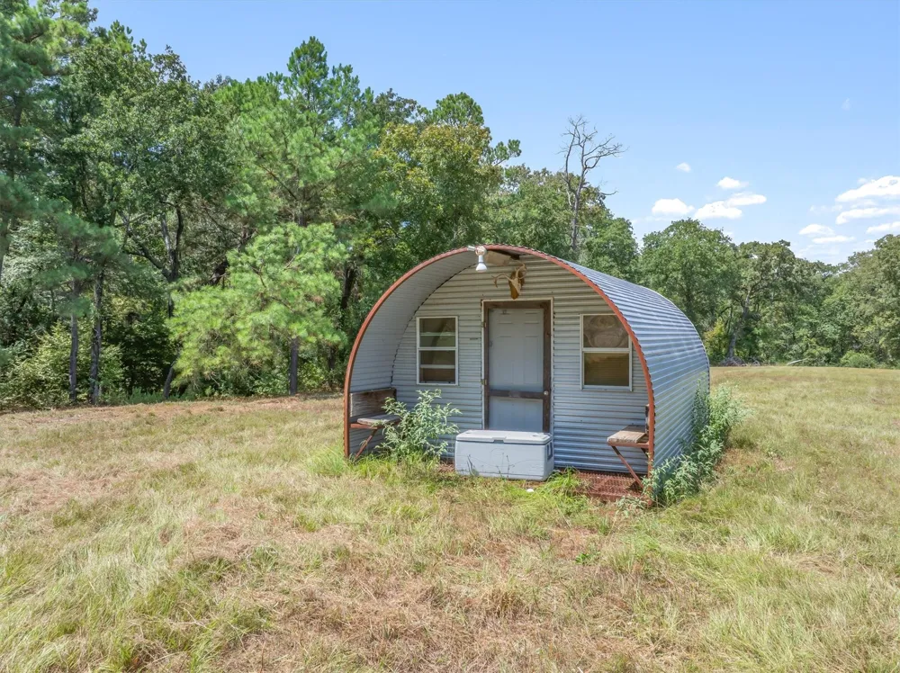 24670 Private Road 8102 Frankston, TX 75763
