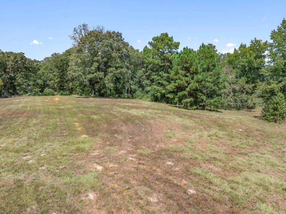24670 Private Road 8102 Frankston, TX 75763