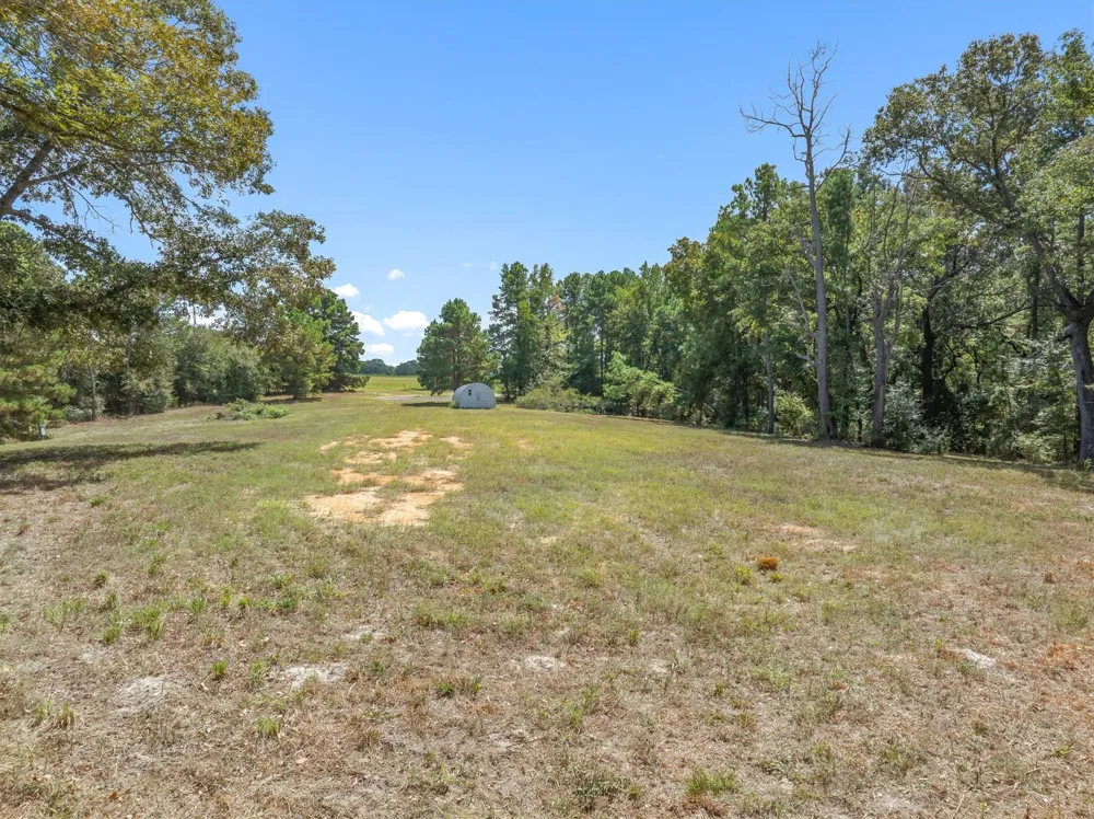 24670 Private Road 8102 Frankston, TX 75763