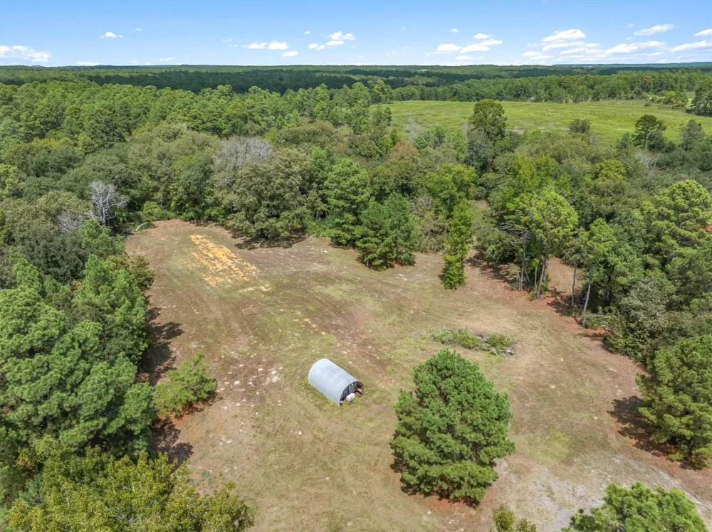 24670 Private Road 8102 Frankston, TX 75763