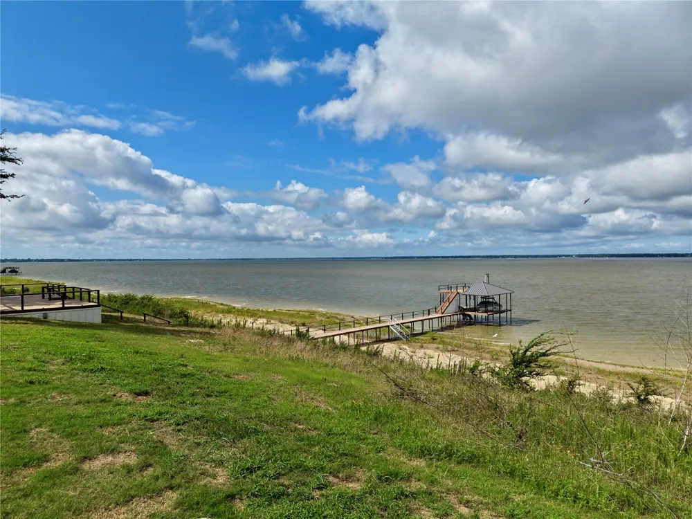 Shoreline Drive Mabank, TX 75143