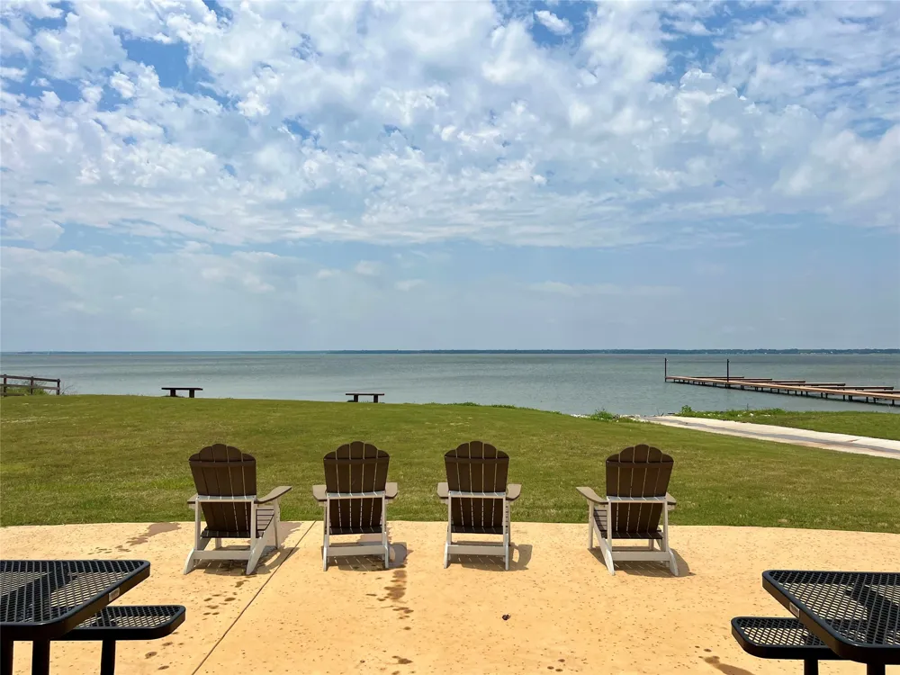 Shoreline Drive Mabank, TX 75143