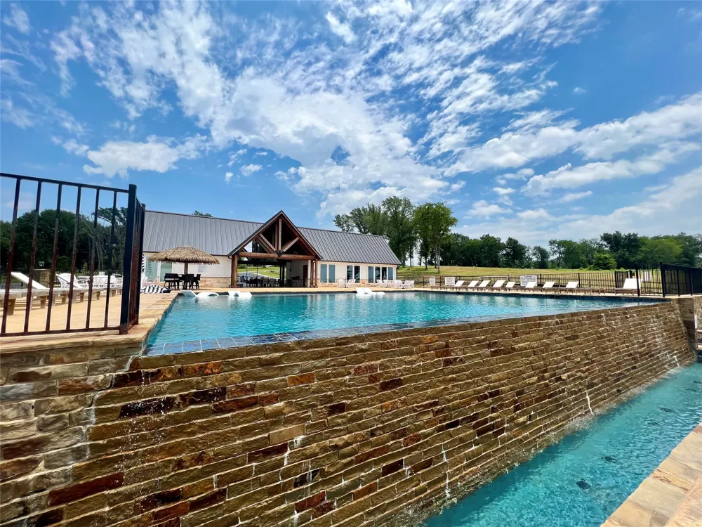 Shoreline Drive Mabank, TX 75143