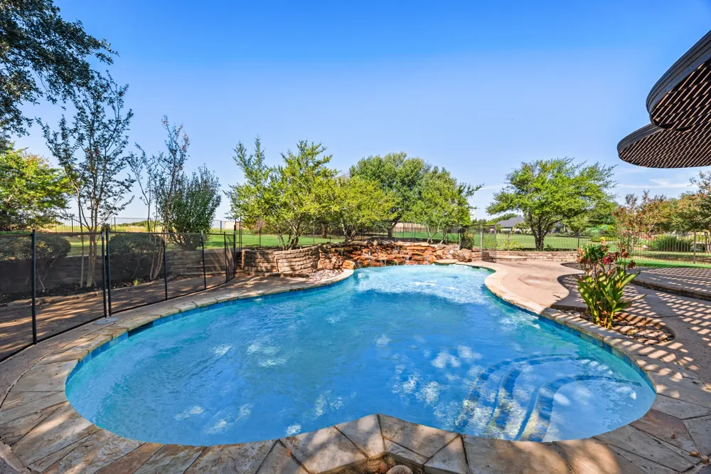 148 Stoneleigh Drive Heath, TX 75032