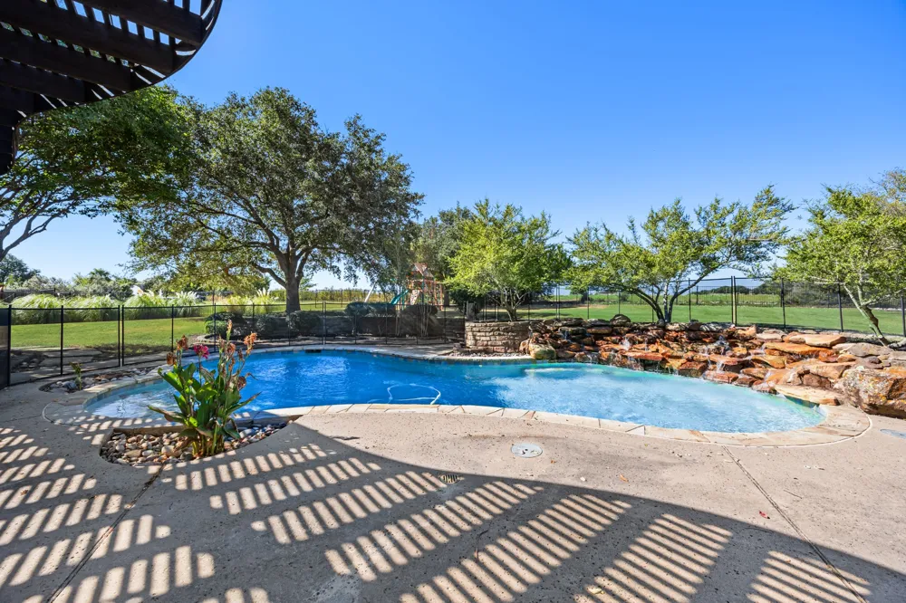 148 Stoneleigh Drive Heath, TX 75032
