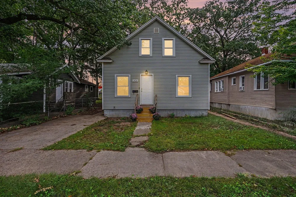 1826 Mc Ilwraith Street Muskegon, MI 49442