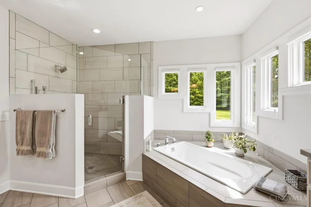 2 Birdhaven Lane Indian Hill, OH 45242
