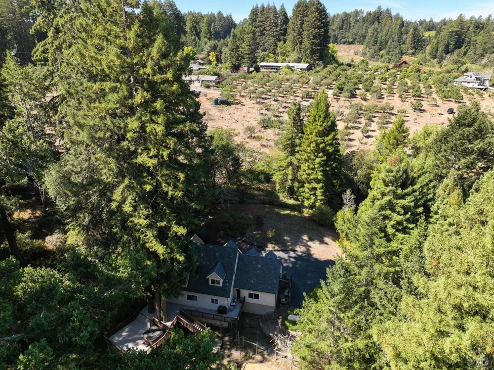 11532 Occidental Road Sebastopol, CA 95472