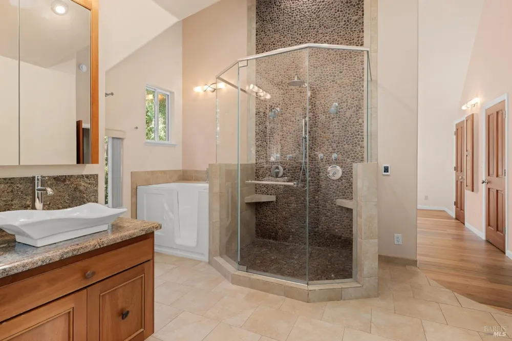 11532 Occidental Road Sebastopol, CA 95472
