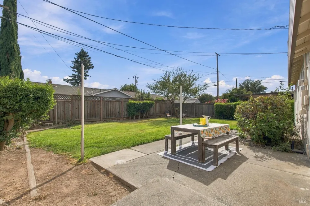 333 Buckeye Street Vacaville, CA 95688