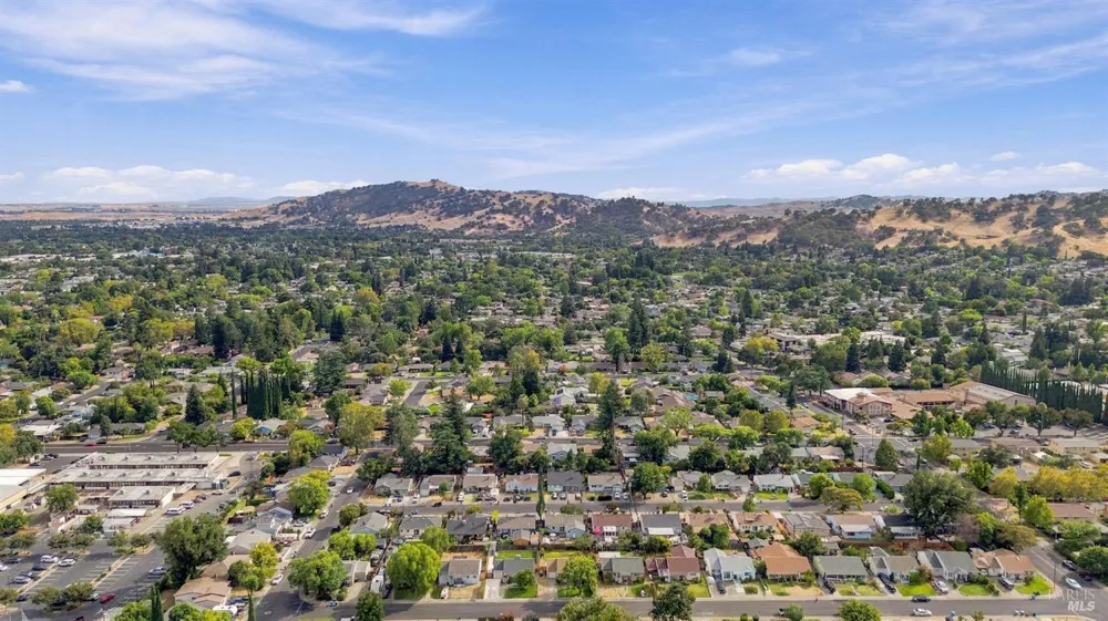 333 Buckeye Street Vacaville, CA 95688