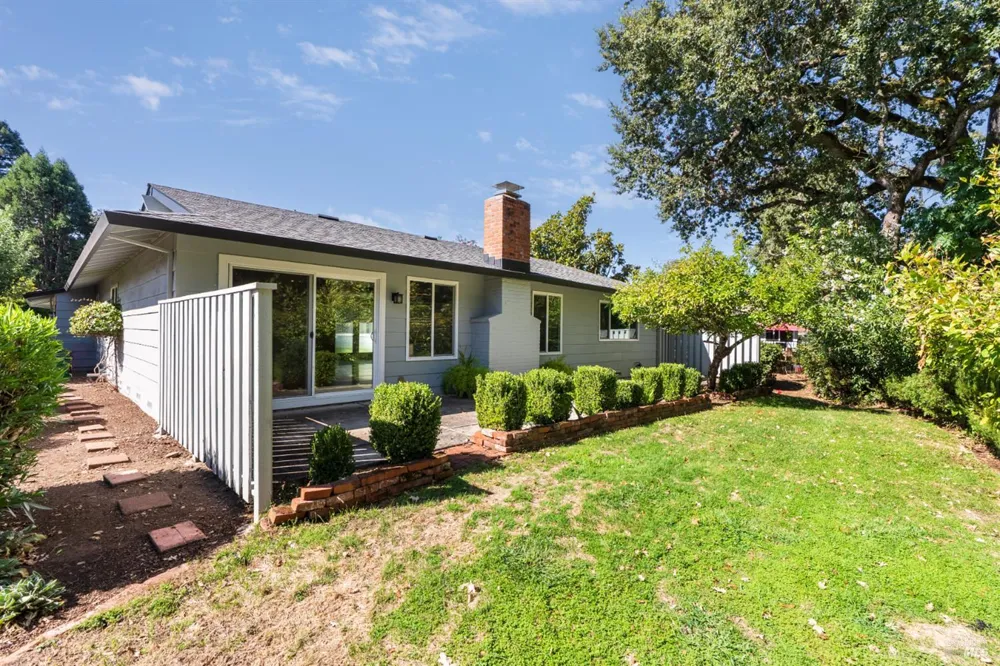 76 Aspen Meadows Circle Santa Rosa, CA 95409