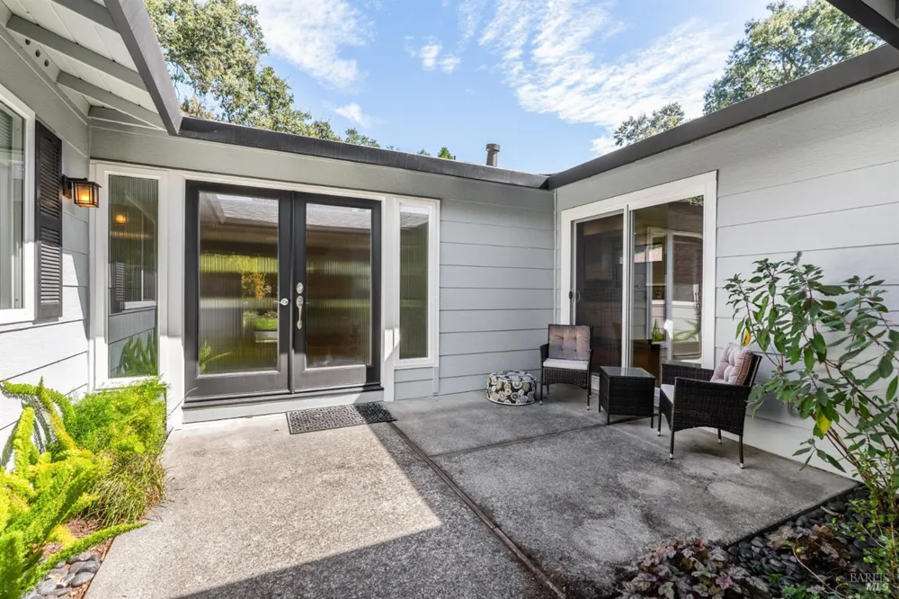76 Aspen Meadows Circle Santa Rosa, CA 95409