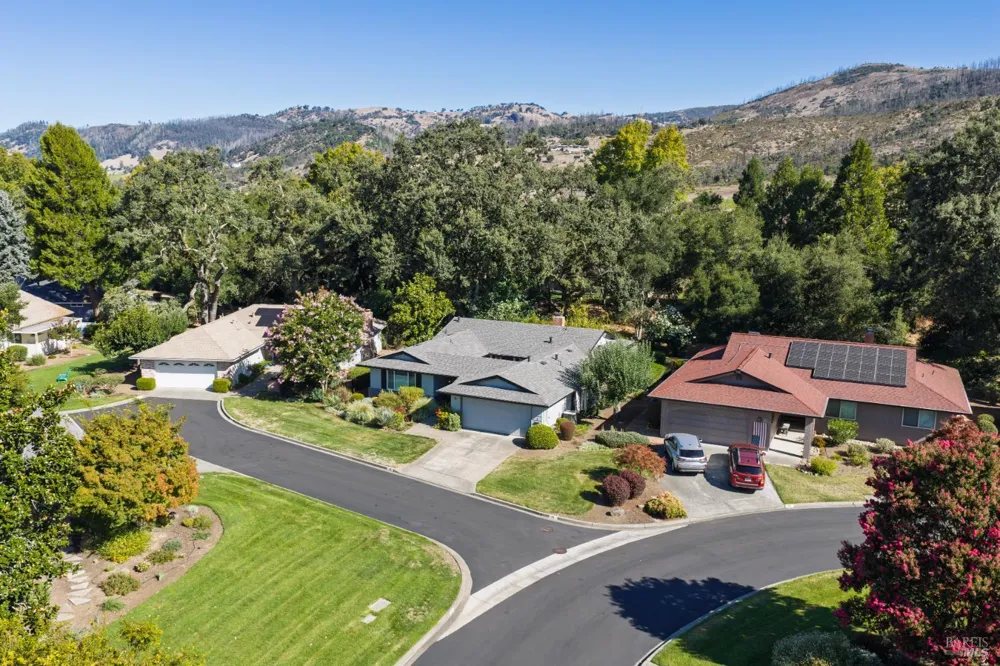 76 Aspen Meadows Circle Santa Rosa, CA 95409