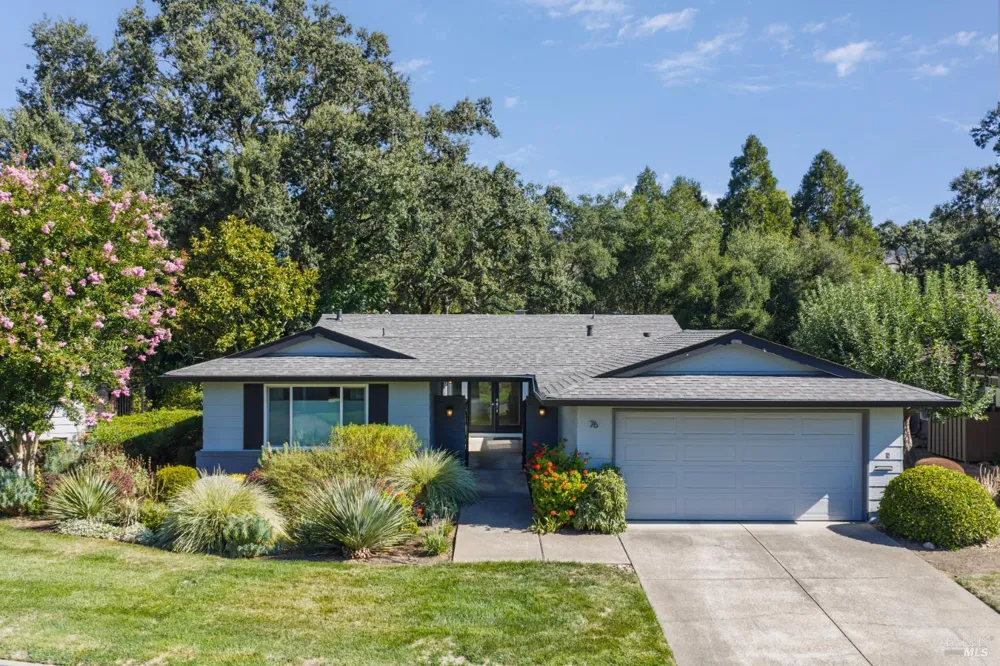 76 Aspen Meadows Circle Santa Rosa, CA 95409