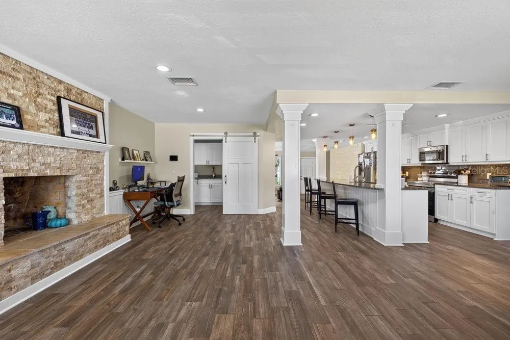 4710 W TRILBY AVENUE Tampa, FL 33616