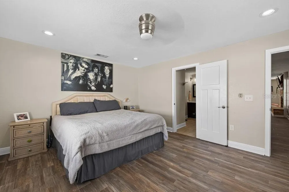 4710 W TRILBY AVENUE Tampa, FL 33616